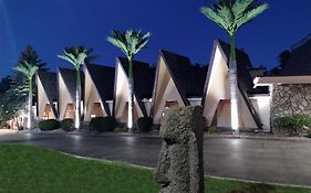 Tiki Resort - Lake George